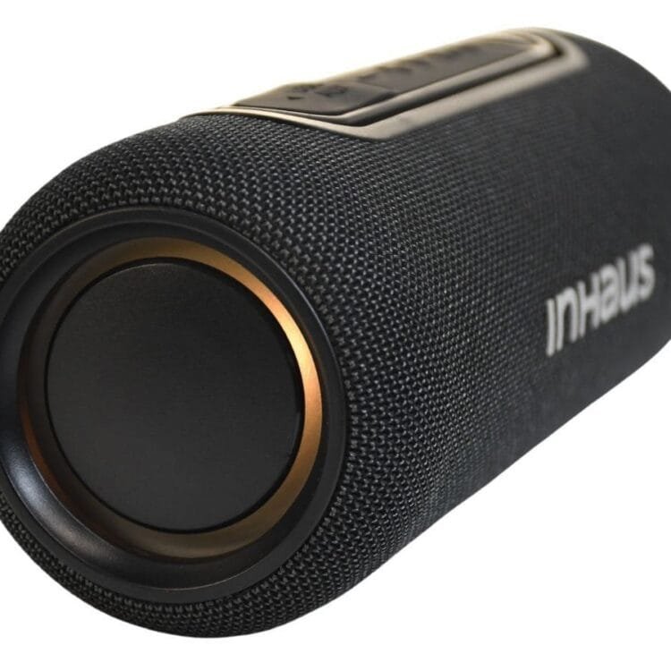 Empaque del parlante INHAUS Bluetooth Xtreme 140 con especificaciones destacadas.
